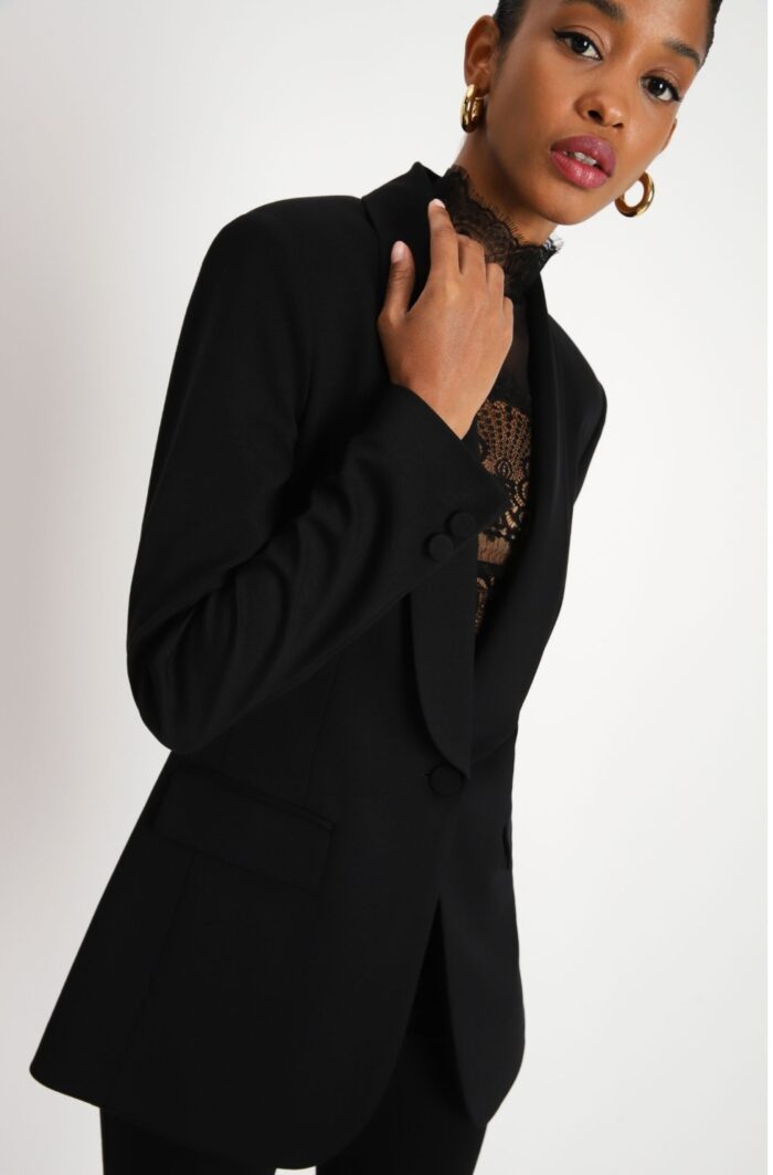 Screenshot_20221001_125752_Instagram Blazer - Image 2